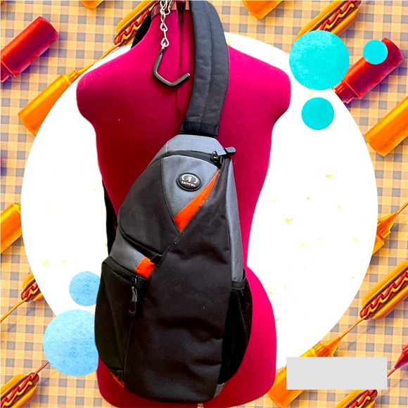 Tamrac 4276 Medium Sized Shoulder Camera/Lens / crossbody bag - Picture 1 of 9